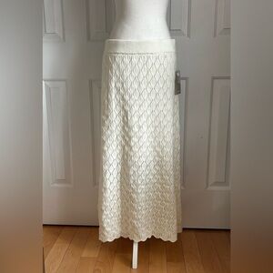 NWT CYRUS Knitted Maxi Skirt, Stretchable, Cream, Size Large